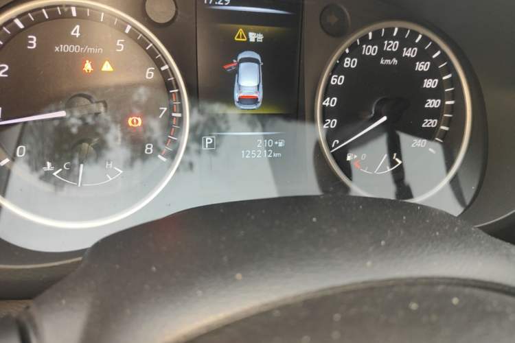 Used Nissan Lannia 2020 1.6L CVT Smart Connect Smart Cool Edition Odometer Close Up