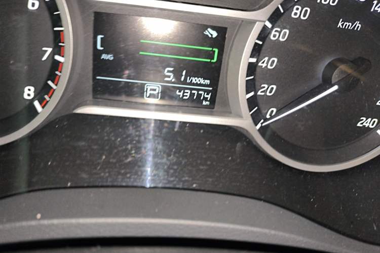 Used Nissan Lannia 2020 1.6L CVT Cool Edition Odometer Close Up