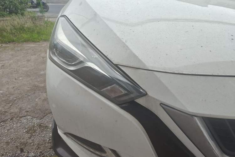 Used Nissan Lannia 2020 1.6L CVT Smart Connect Smart Cool Edition Right Front Headlight