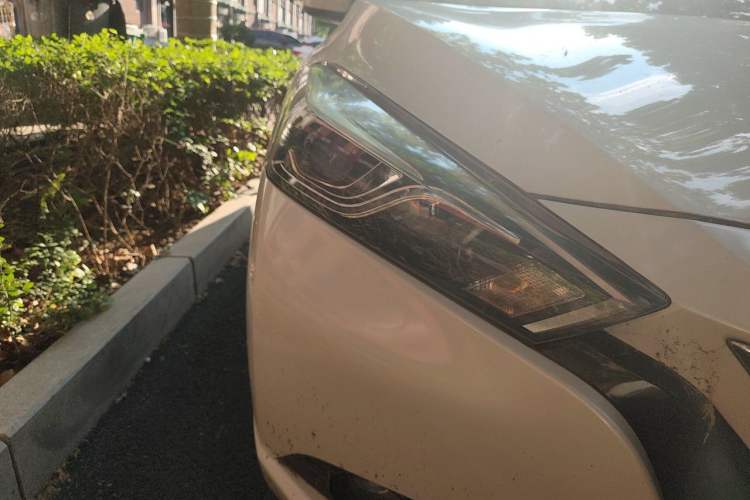 Used Nissan Lannia 2020 1.6L CVT Cool Edition Right Front Headlight