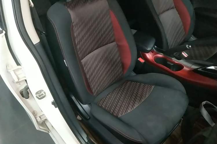 Used Nissan Lannia 2020 1.6L CVT Smart Connect Smart Cool Edition Right Front Seat