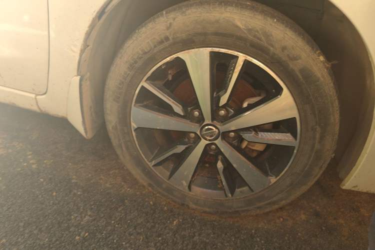 Used Nissan Lannia 2020 1.6L CVT Cool Edition Right Front Wheel Hub