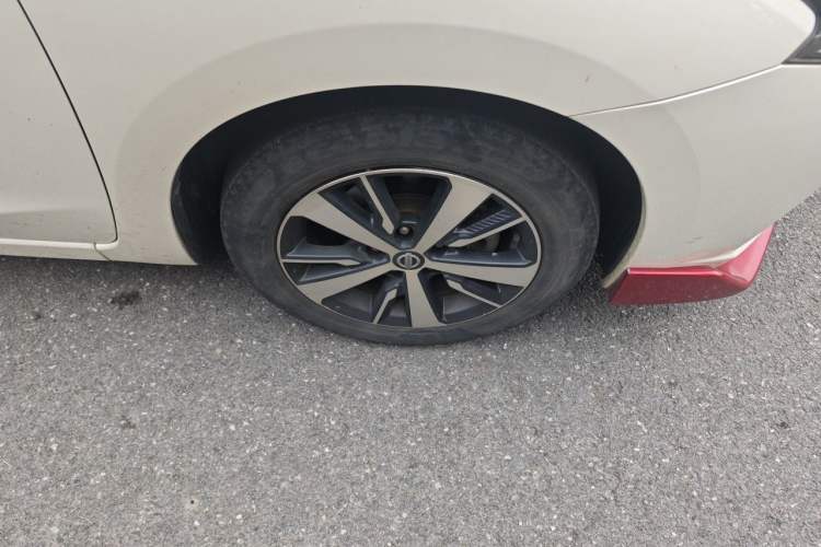 Used Nissan Lannia 2020 1.6L CVT Cool Edition Right Front Wheel Hub