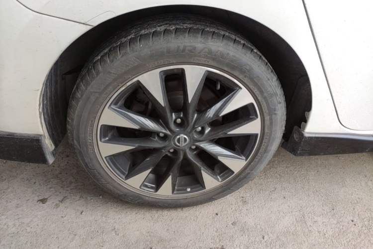 Used Nissan Lannia 2020 1.6L CVT Smart Connect Smart Cool Edition Right Rear Wheel Hub