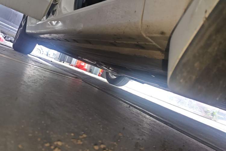 Used Nissan Lannia 2020 1.6L CVT Cool Edition Right Side Sill