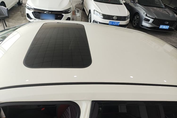 Used Nissan Lannia 2020 1.6L CVT Smart Connect Smart Cool Edition Roof