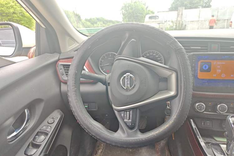 Used Nissan Lannia 2020 1.6L CVT Cool Edition Steering Wheel