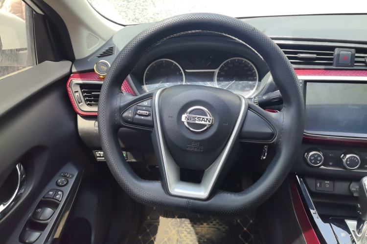Used Nissan Lannia 2020 1.6L CVT Cool Edition Steering Wheel
