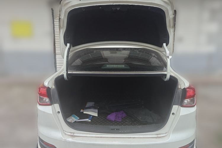 Used Nissan Lannia 2020 1.6L CVT Smart Connect Smart Cool Edition Trunk