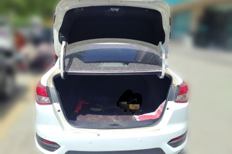 Used Nissan Lannia 2020 1.6L CVT Cool Edition Trunk