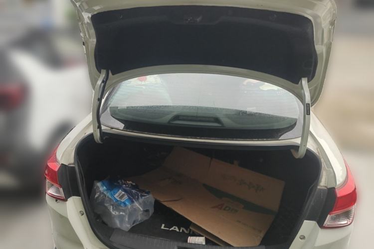 Used Nissan Lannia 2020 1.6L CVT Smart Connect Smart Cool Edition Trunk