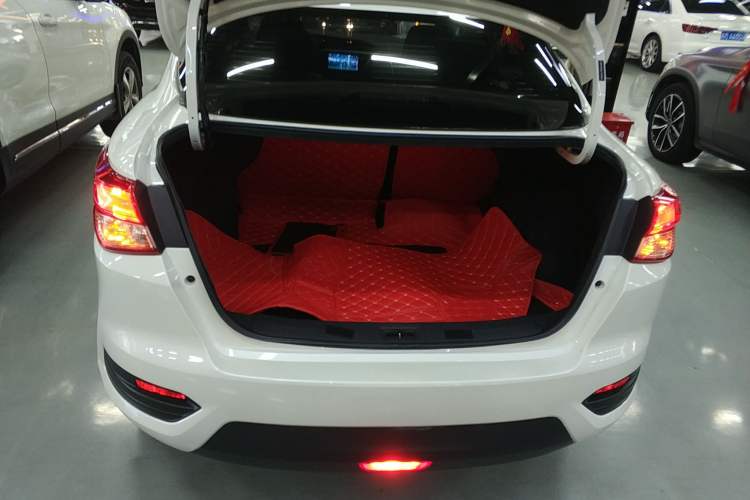 Used Nissan Lannia 2020 1.6L CVT Cool Edition Trunk