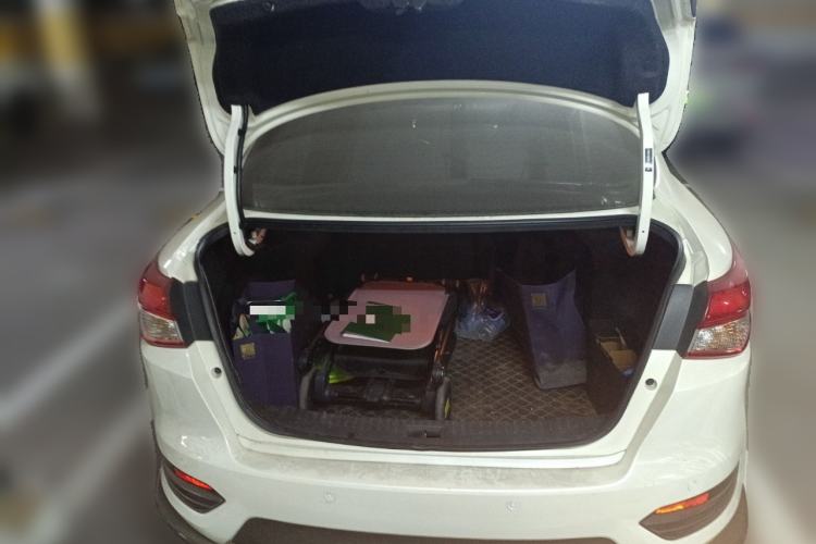 Used Nissan Lannia 2020 1.6L CVT Smart Connect Smart Cool Edition Trunk