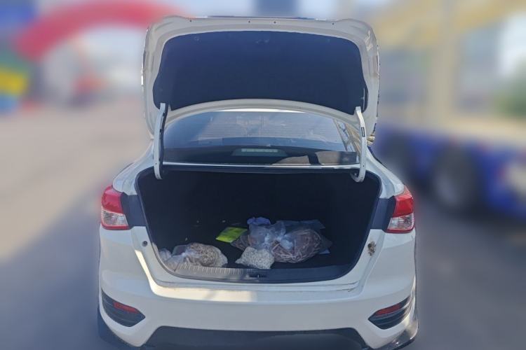 Used Nissan Lannia 2020 1.6L CVT Smart Connect Smart Cool Edition Trunk