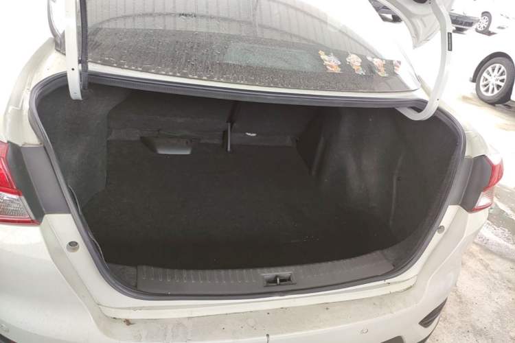Used Nissan Lannia 2020 1.6L CVT Smart Connect Smart Cool Edition Trunk