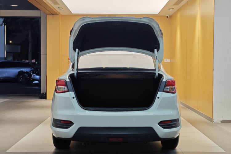 Used Nissan Lannia 2020 1.6L CVT Cool Edition Trunk