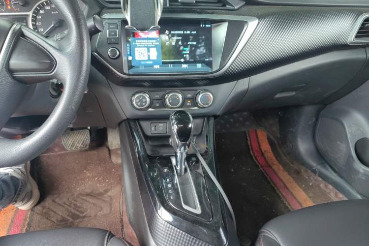 Used Nissan Lannia 2021 1.6L CVT Cool Edition Audio And AC Panel