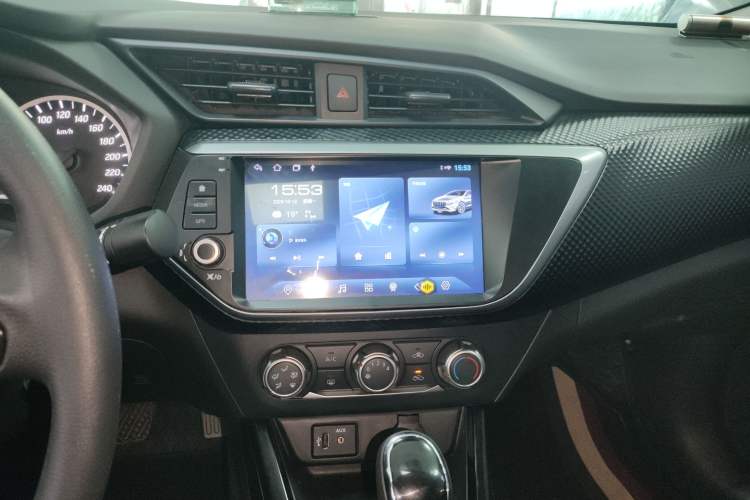 Used Nissan Lannia 2021 1.6L CVT Cool Edition Audio And AC Panel