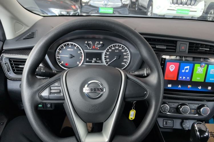 Used Nissan Lannia 2021 1.6L CVT Cool Edition Center Console