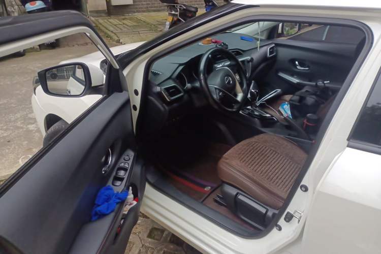 Used Nissan Lannia 2021 1.6L CVT Smart Connect Smart Cool Edition Driver Seat