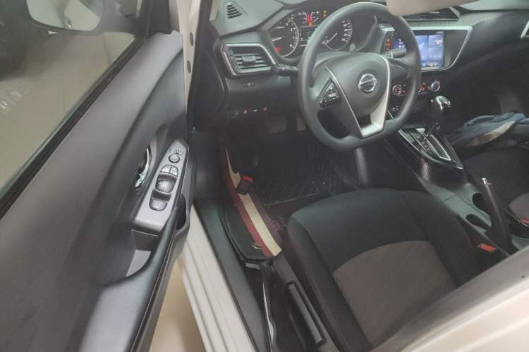 Used Nissan Lannia 2021 1.6L CVT Cool Edition Driver Seat