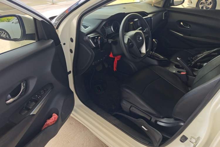 Used Nissan Lannia 2021 1.6L CVT Cool Edition Driver Seat