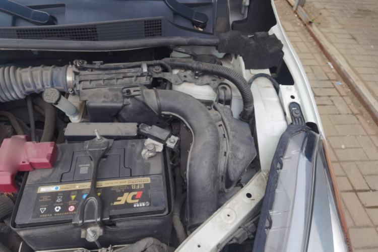 Used Nissan Lannia 2021 1.6L CVT Smart Connect Smart Cool Edition Engine Bay Left