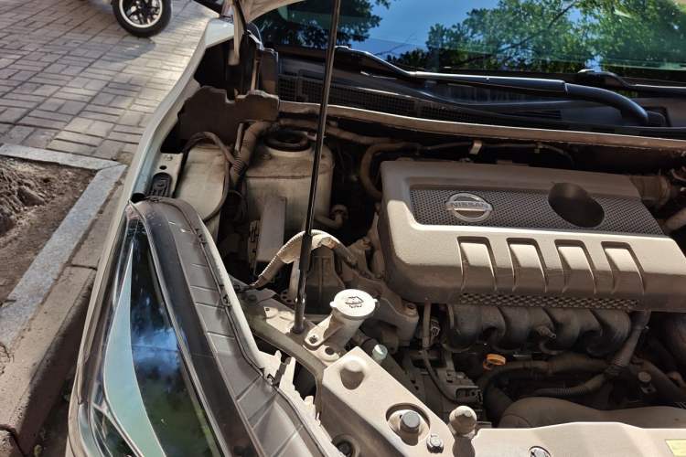 Used Nissan Lannia 2021 1.6L CVT Cool Edition Engine Bay Right