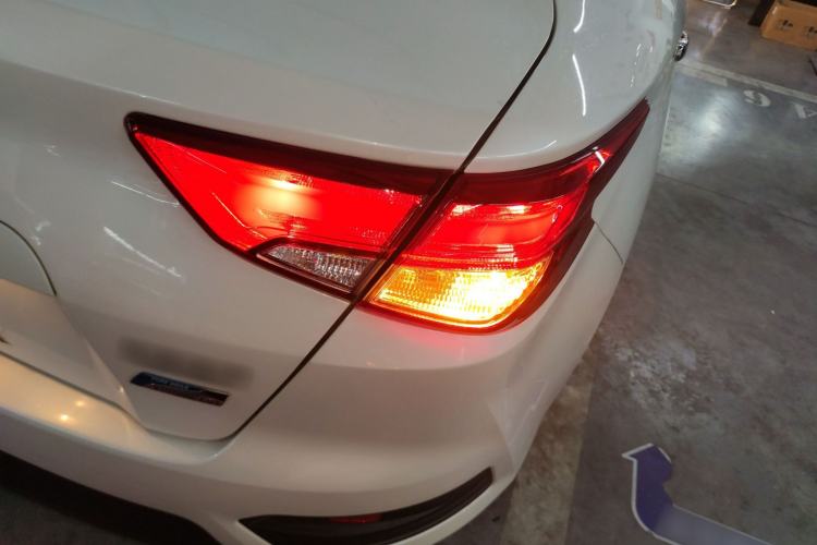 Used Nissan Lannia 2021 1.6L CVT Smart Connect Smart Cool Edition Exterior 1