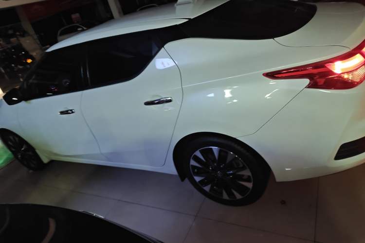 Used Nissan Lannia 2021 1.6L CVT Smart Connect Smart Cool Edition Exterior 3