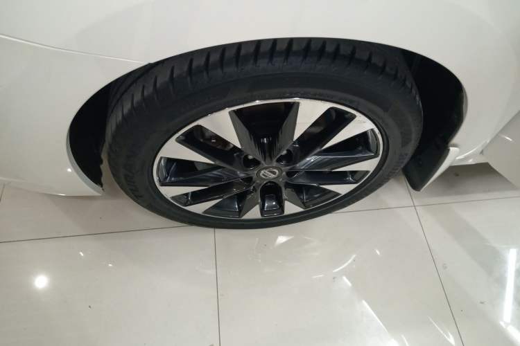 Used Nissan Lannia 2021 1.6L CVT Smart Connect Smart Cool Edition Exterior 4