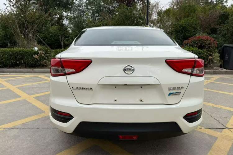 Used Nissan Lannia 2021 1.6L CVT Smart Connect Smart Cool Edition Exterior 6
