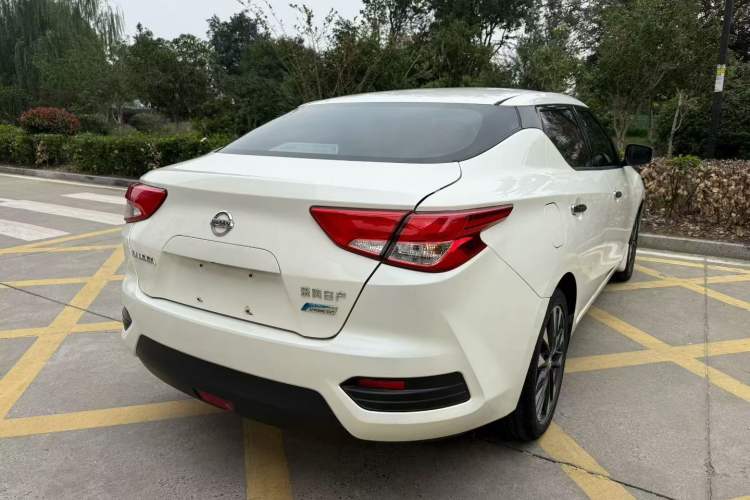 Used Nissan Lannia 2021 1.6L CVT Smart Connect Smart Cool Edition Exterior 8