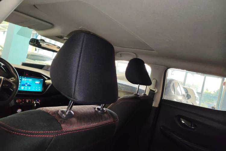 Used Nissan Lannia 2021 1.6L CVT Smart Connect Smart Cool Edition Headliner