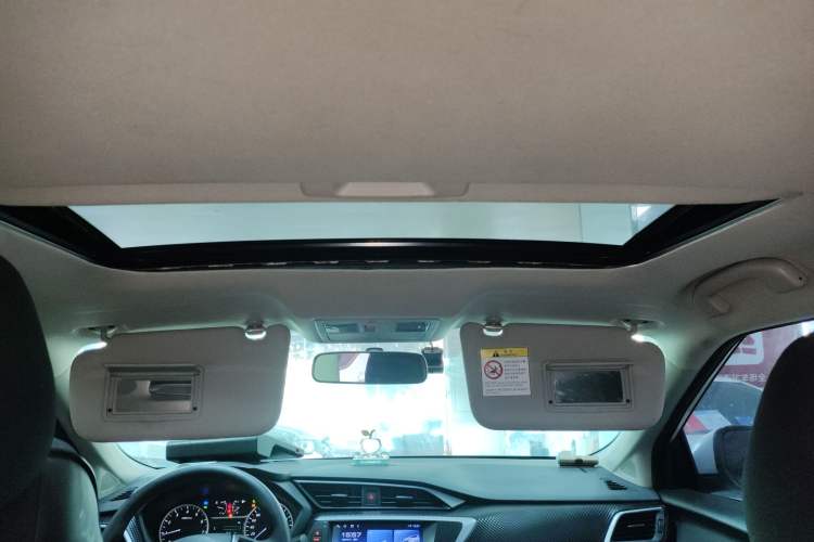 Used Nissan Lannia 2021 1.6L CVT Cool Edition Headliner