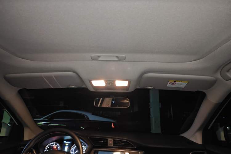 Used Nissan Lannia 2021 1.6L CVT Smart Connect Smart Cool Edition Headliner