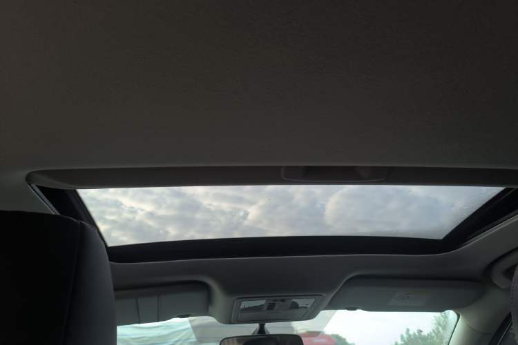 Used Nissan Lannia 2021 1.6L CVT Cool Edition Headliner