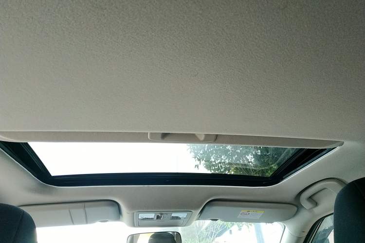 Used Nissan Lannia 2021 1.6L CVT Cool Edition Headliner