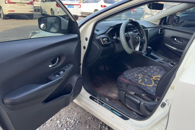 Used Nissan Lannia 2021 1.6L CVT Cool Edition Interior 2