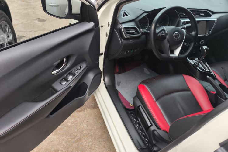 Used Nissan Lannia 2021 1.6L CVT Cool Edition Interior 3