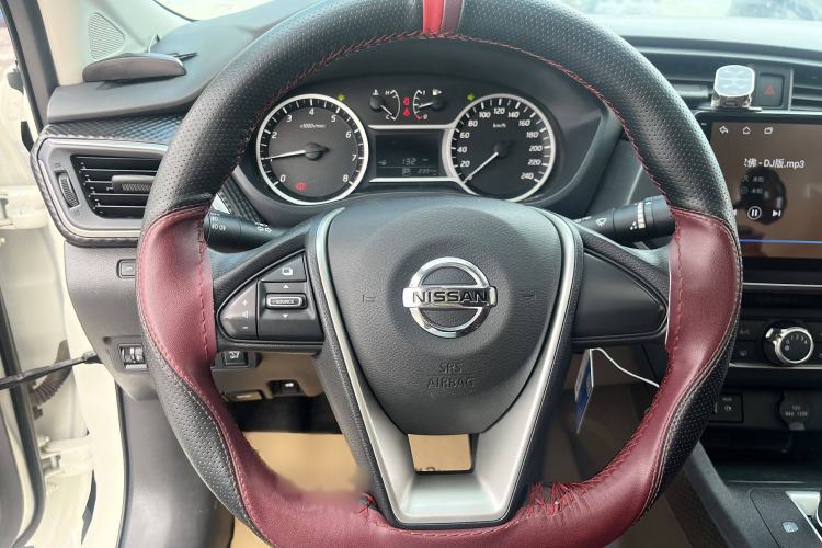Used Nissan Lannia 2021 1.6L CVT Cool Edition Interior 3