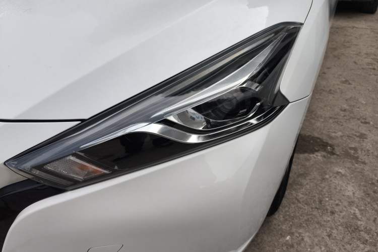Used Nissan Lannia 2021 1.6L CVT Cool Edition Left Front Headlight