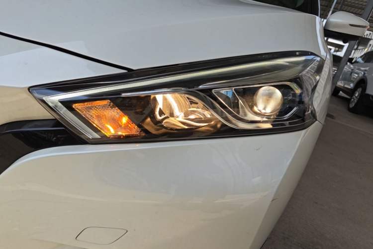 Used Nissan Lannia 2021 1.6L CVT Cool Edition Left Front Headlight