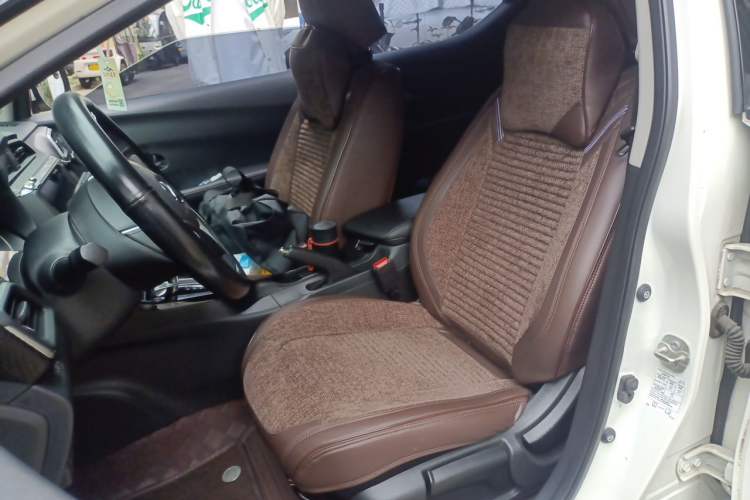Used Nissan Lannia 2021 1.6L CVT Smart Connect Smart Cool Edition Left Front Seat