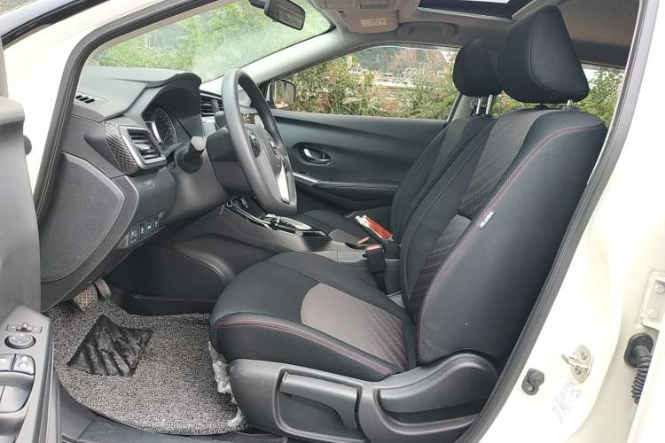 Used Nissan Lannia 2021 1.6L CVT Cool Edition Left Front Seat