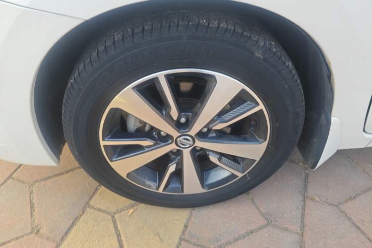 Used Nissan Lannia 2021 1.6L CVT Cool Edition Left Front Wheel Hub