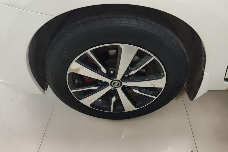 Used Nissan Lannia 2021 1.6L CVT Cool Edition Left Front Wheel Hub