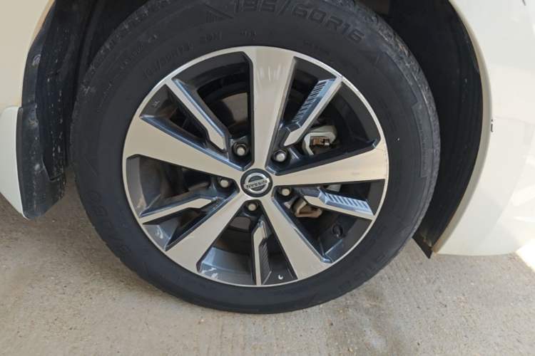 Used Nissan Lannia 2021 1.6L CVT Cool Edition Left Front Wheel Hub