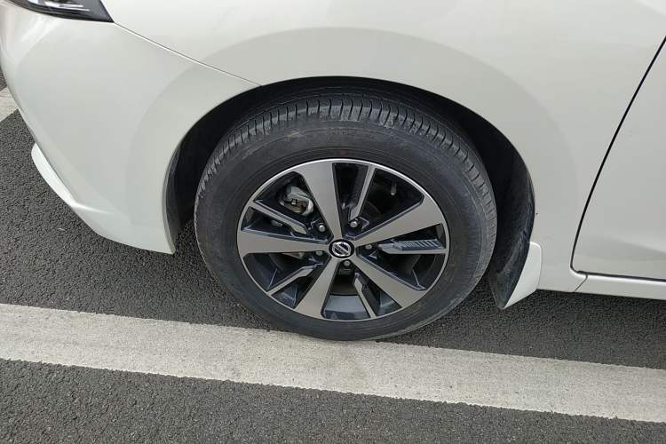 Used Nissan Lannia 2021 1.6L CVT Cool Edition Left Front Wheel Hub