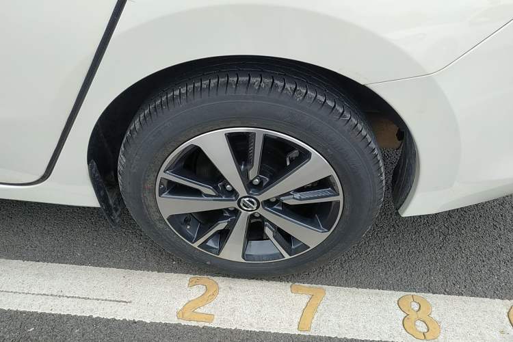 Used Nissan Lannia 2021 1.6L CVT Cool Edition Left Rear Wheel Hub